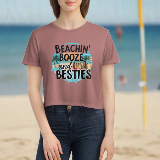 Beachin, Booze and Besties - Women's Flowy Cropped Tee