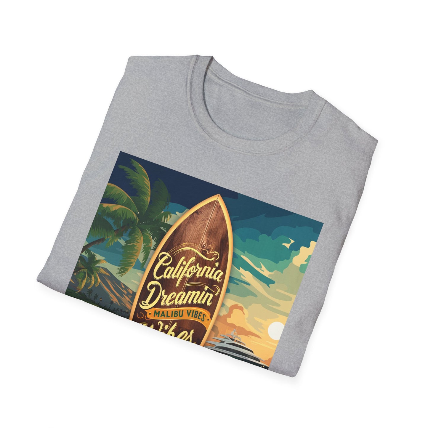 California Dreamin, Malibu Vibes - Unisex Softstyle T-Shirt