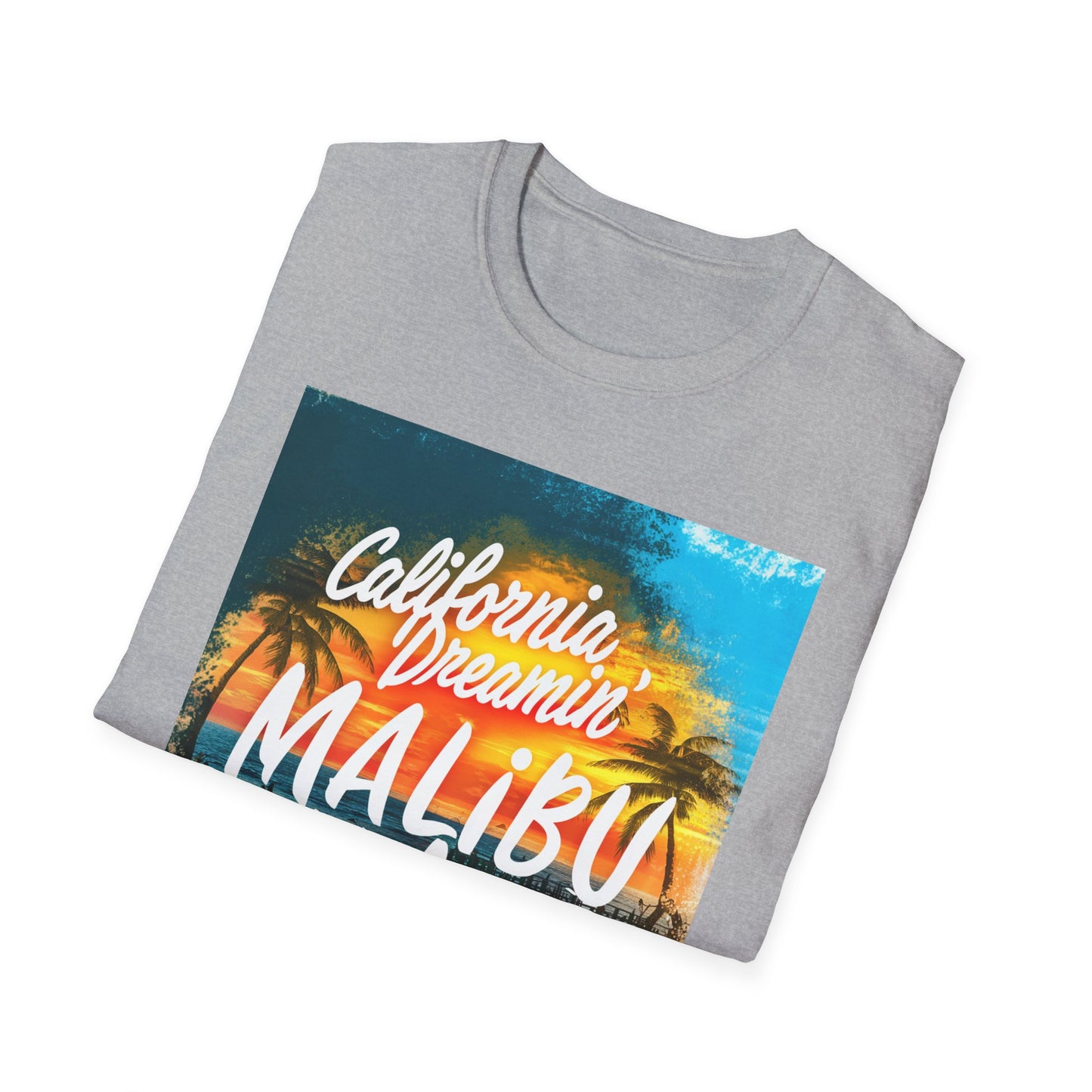 California Dreamin, Malibu Vibes - Unisex Softstyle T-Shirt