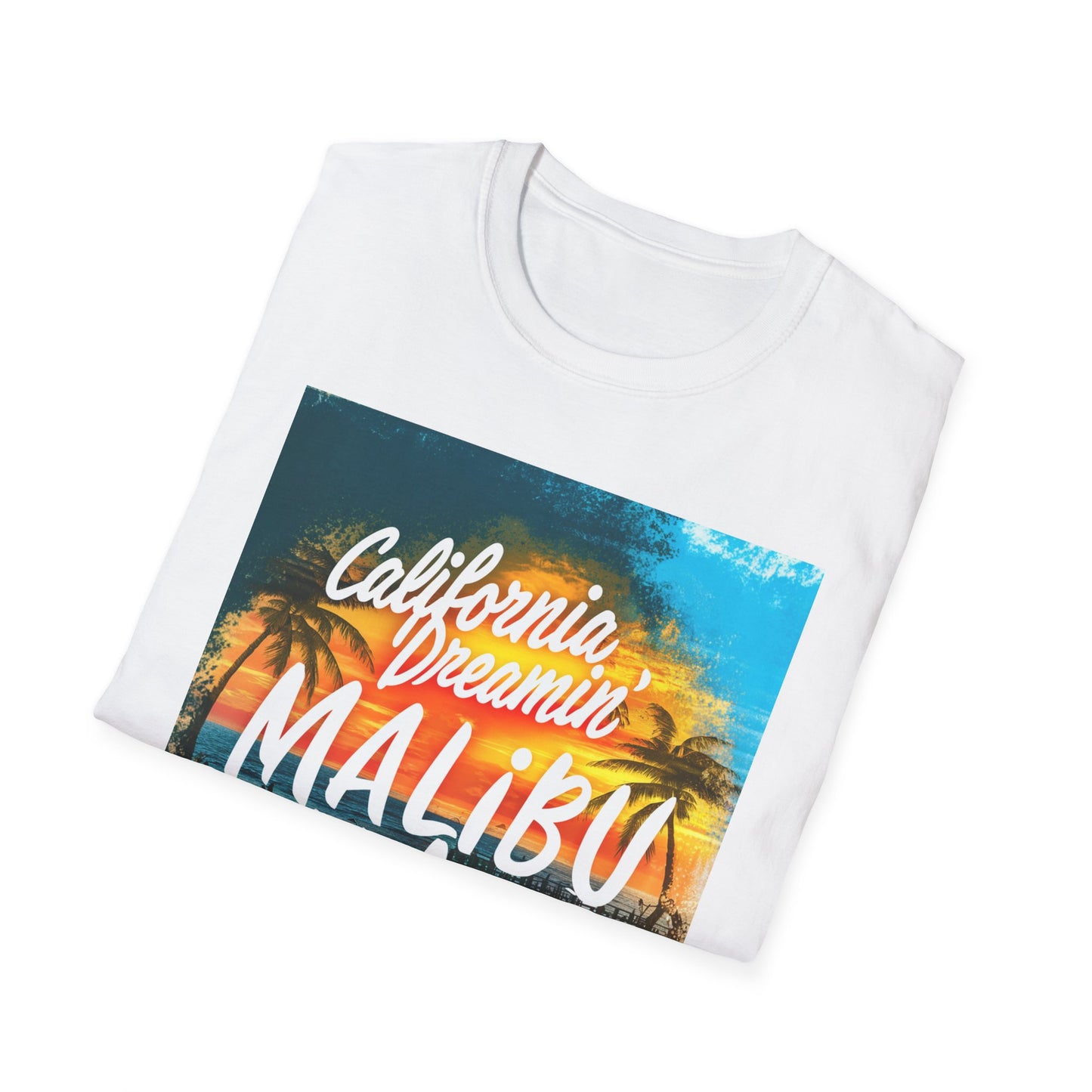 California Dreamin, Malibu Vibes - Unisex Softstyle T-Shirt